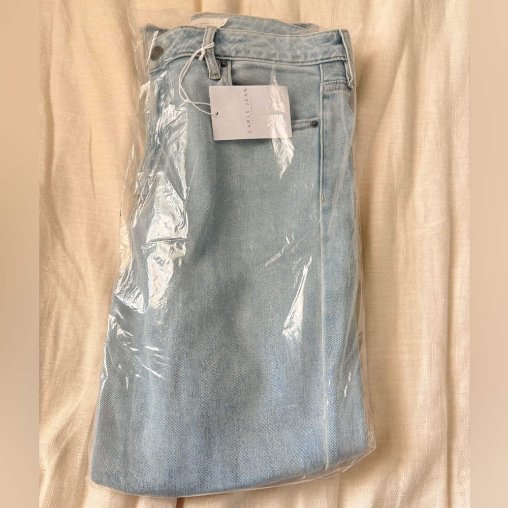 Carly Jean Los Angeles Kate Mid Rise Boot cut Jeans